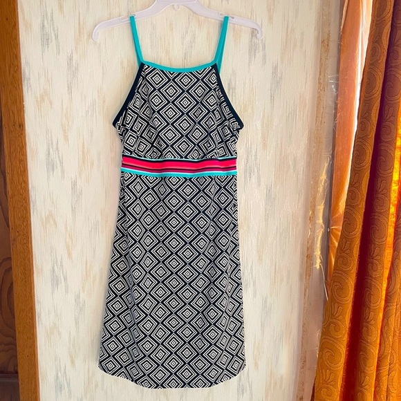Title Nine Women's High Nice
Swim Dress Size L
Removeable Padded Cups - Picture 1 of 9